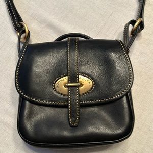 Dooney and Bourke crossbody bag